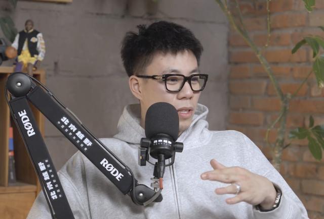 张镇麟:从小在美国学到的就是在场上做“坏人”,球员互喷很正常