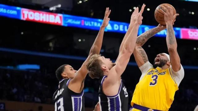 爱体育官网-正面交锋再遭萨博尼斯完爆 欧洲中锋已成浓眉天敌